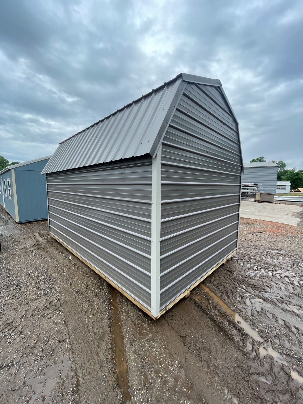 Metal lofted barn
